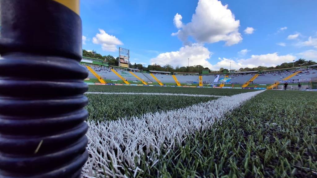 Apertura 2025: Comunicaciones vs. Marquense  | Alex Meoño 