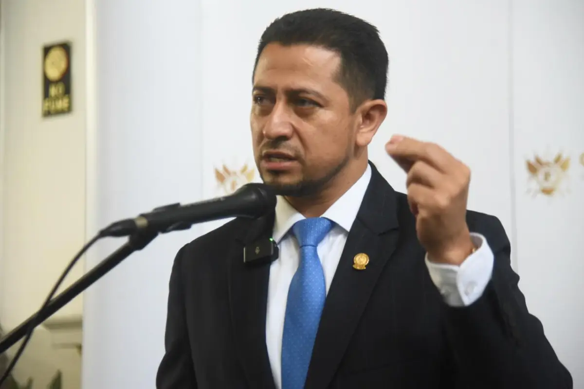 El presidente del Congreso, Nery Ramos, en conferencia de prensa., Omar Solís/Emisoras Unidas