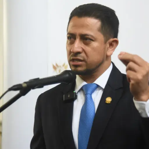 El presidente del Congreso, Nery Ramos, en conferencia de prensa. ,Omar Solís/Emisoras Unidas