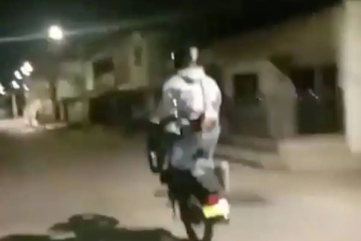 Trágico accidente de motocicleta., Captura de pantalla video X.