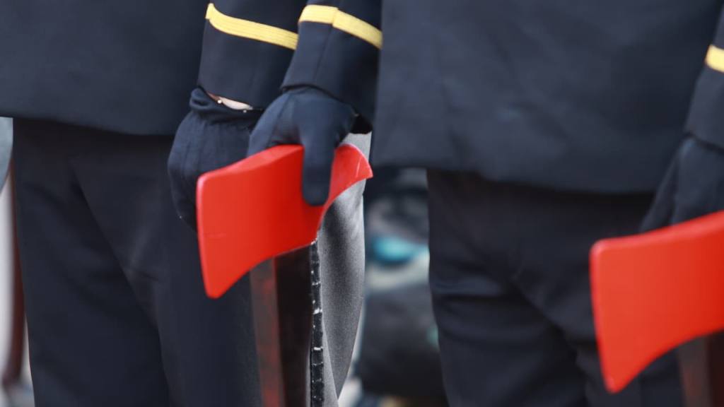 Bomberos Voluntarios festejan su 174 aniversario con desfile | Álex Meoño