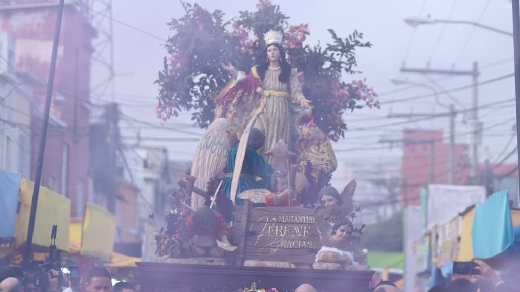 Virgen de la Asunción realiza solemne recorrido desde zona 2 | Álex Meoño