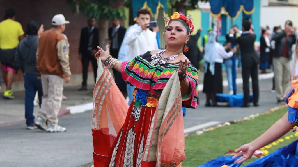Virgen de la Asunción realiza solemne recorrido desde zona 2 | Álex Meoño