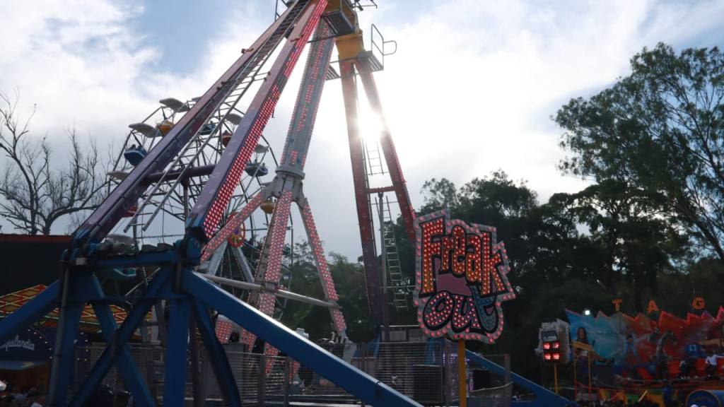 Guatemaltecos disfrutan de la Feria de Jocotenango 2025 | 