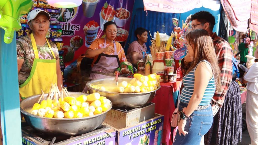 Guatemaltecos disfrutan de la Feria de Jocotenango 2025 | 