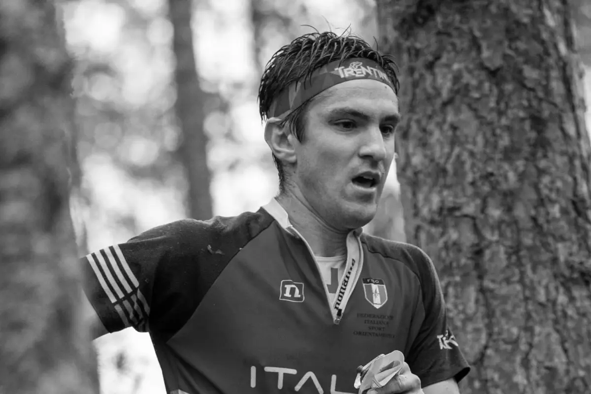 Mattia Debertolis, atleta italiano de la disciplina de orientación, falleció en Chengdu, China, tras un colapso por calor extremo durante los Juegos Mundiales 2025 - Comité Olímpico Italiano