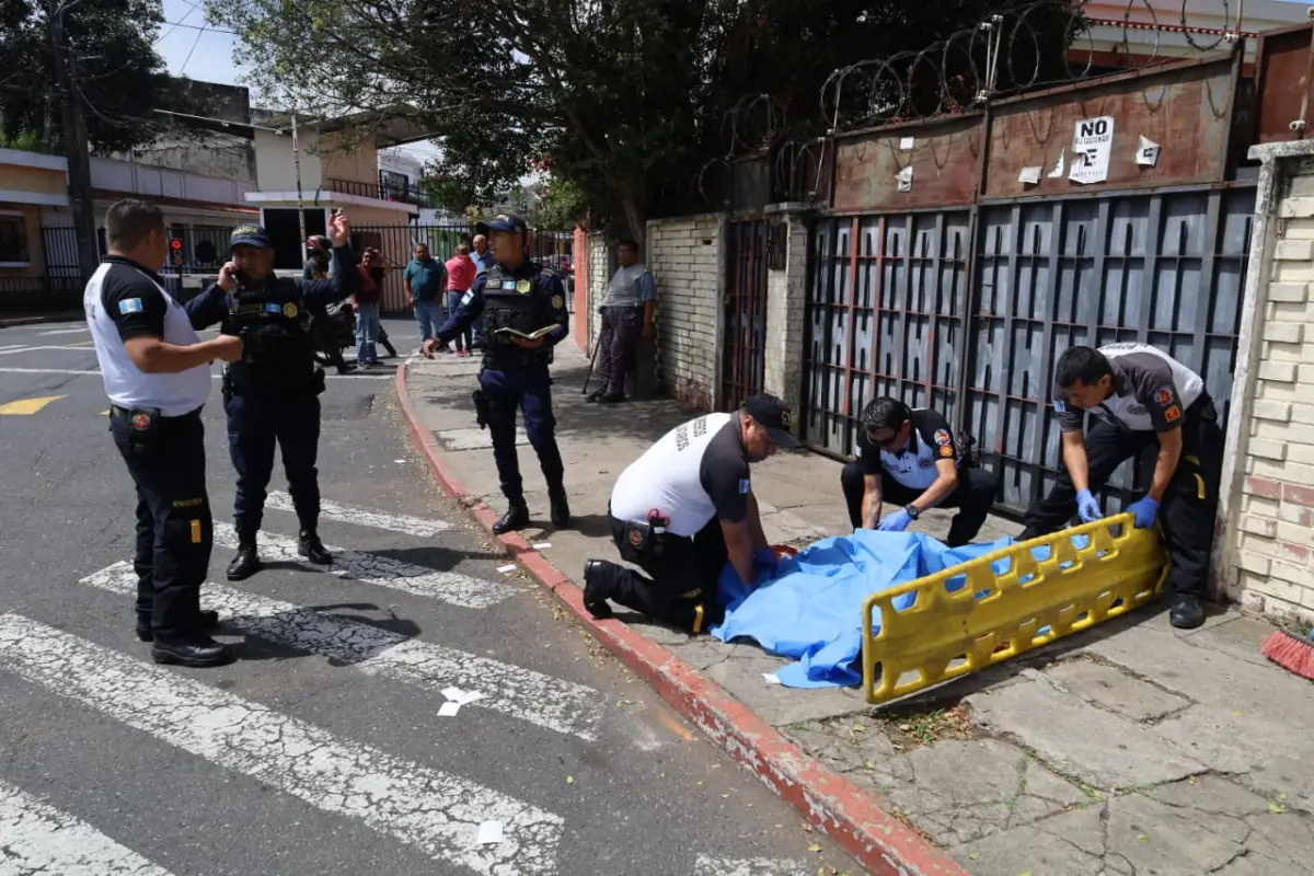 Una de las víctimas de los ataques en zona 5 murió., Bomberos Voluntarios