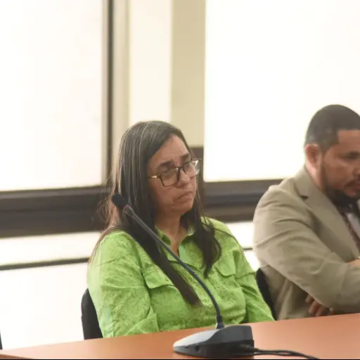 Angelita Martínez, trabajadora del TSE señalada en el caso Semilla, durante la audiencia de revisión de medidas. ,Omar Solís/Emisoras Unidas