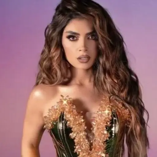 Kim Flores ,Instagram