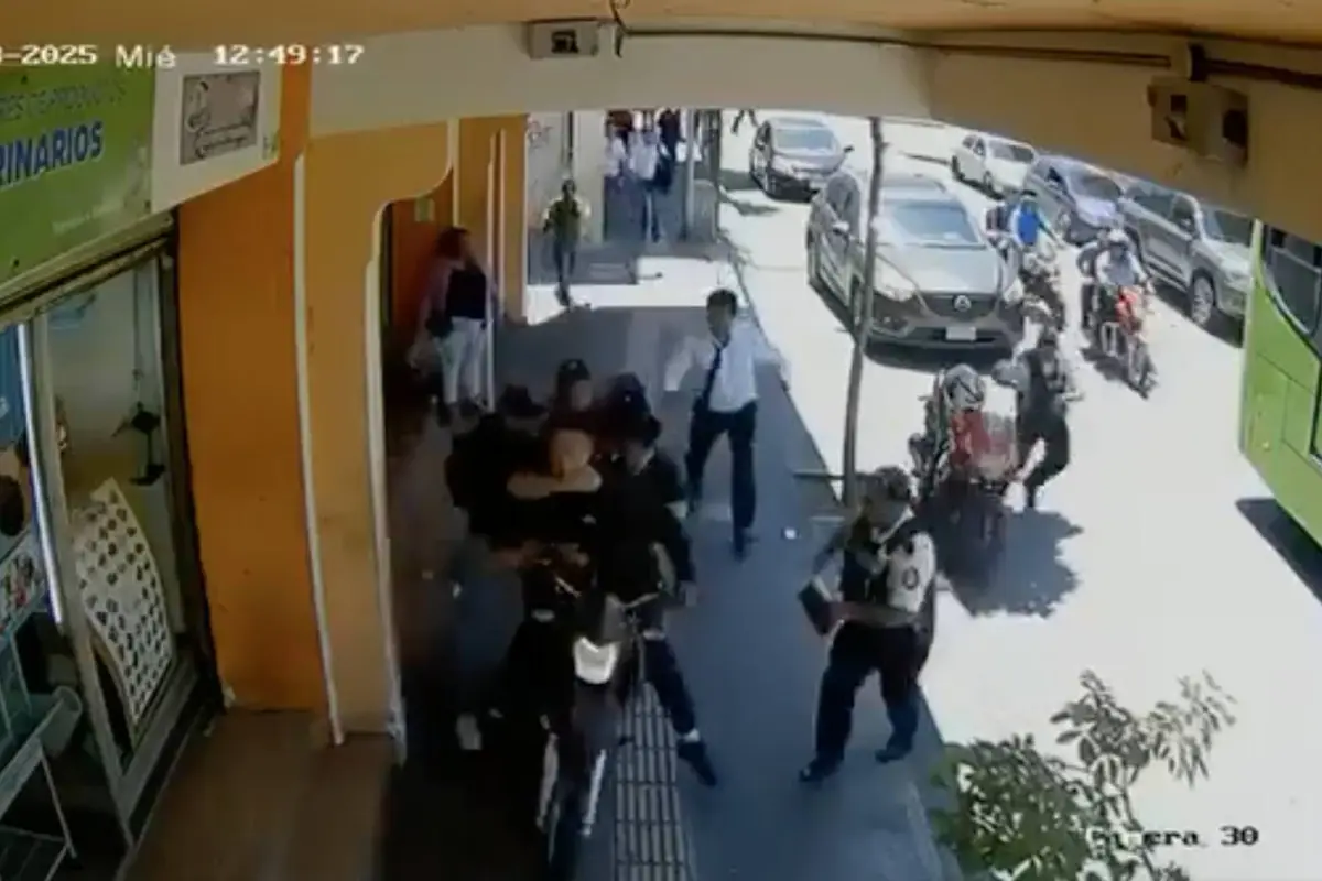 Los delincuentes en motocicleta asaltaban en la zona 1., Captura de pantalla