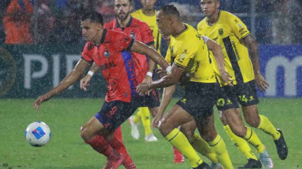 Municipal vs. Real España - Tercera jornada de la Copa Centroamericana | Alex Meoño