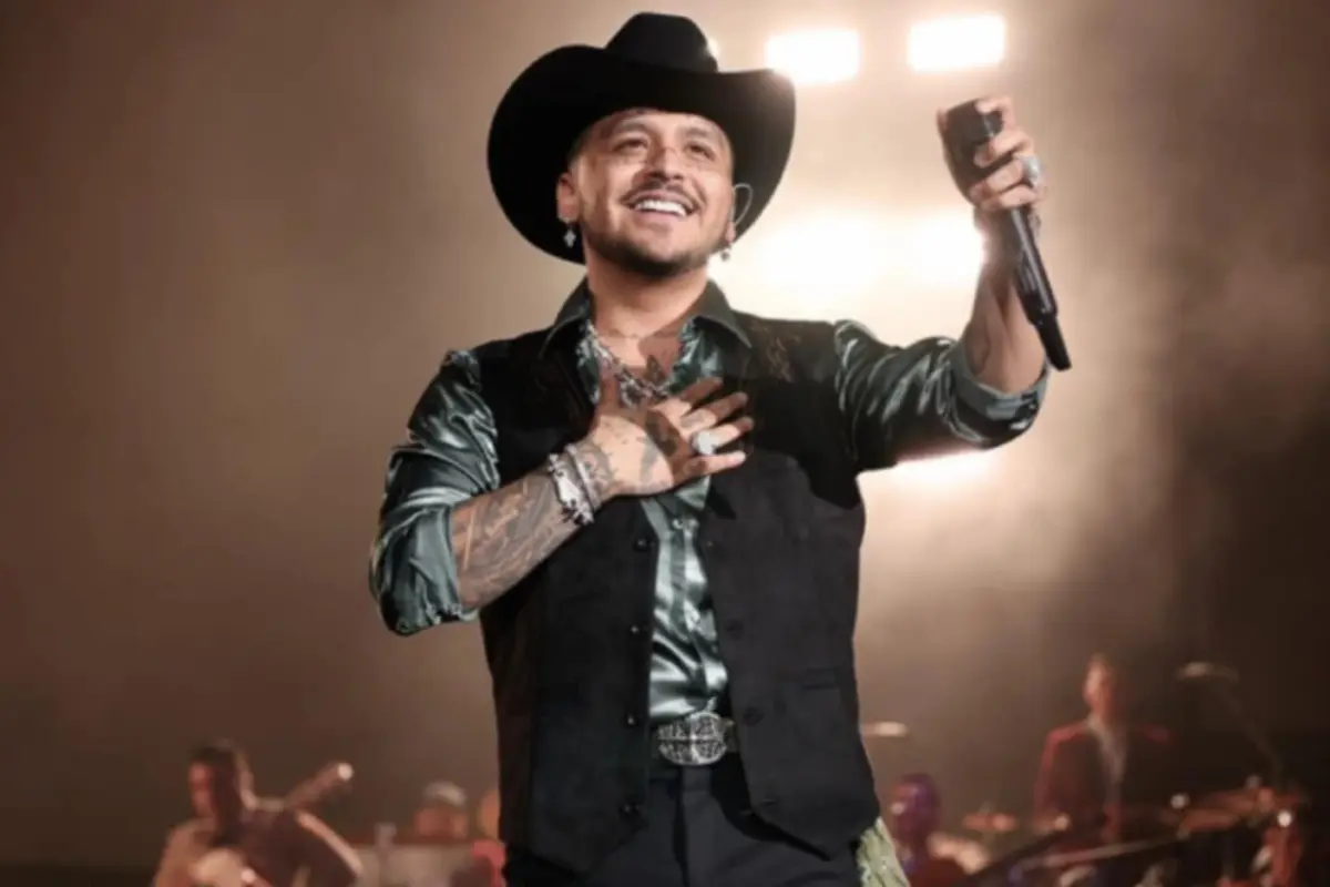 Nodal en concierto , Redes sociales.