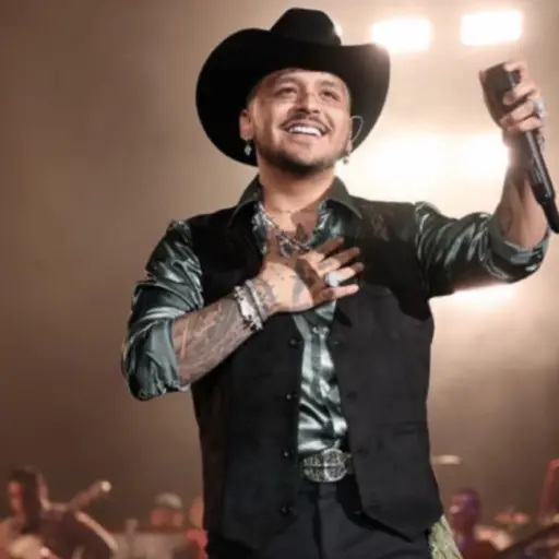 Nodal en concierto  ,Redes sociales.