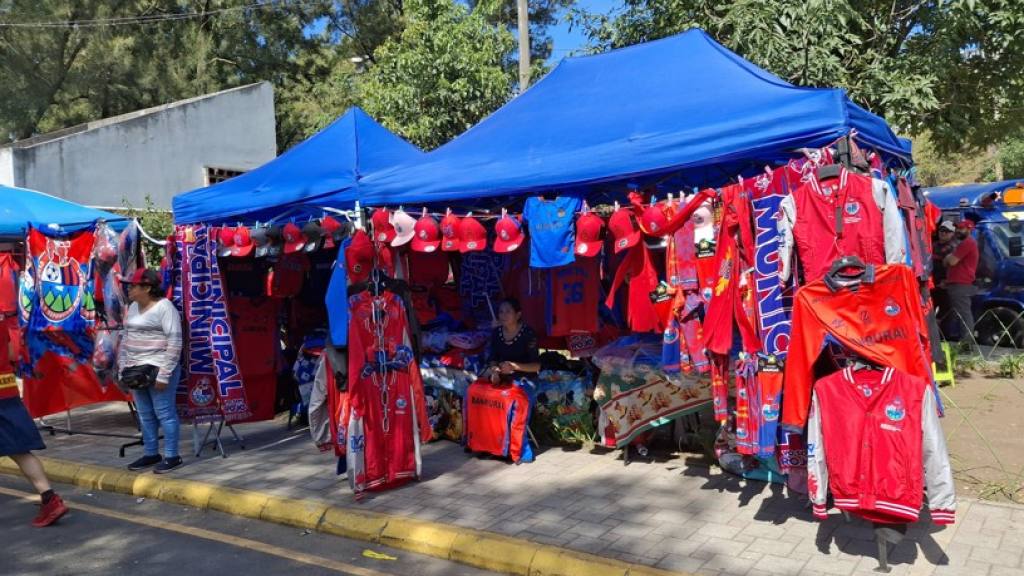 Color del clásico 334 entre Municipal y Comunicaciones | Alex Meoño 