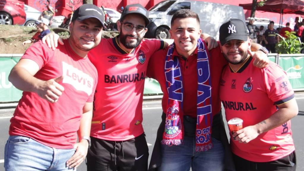 Color del clásico 334 entre Municipal y Comunicaciones | Alex Meoño 