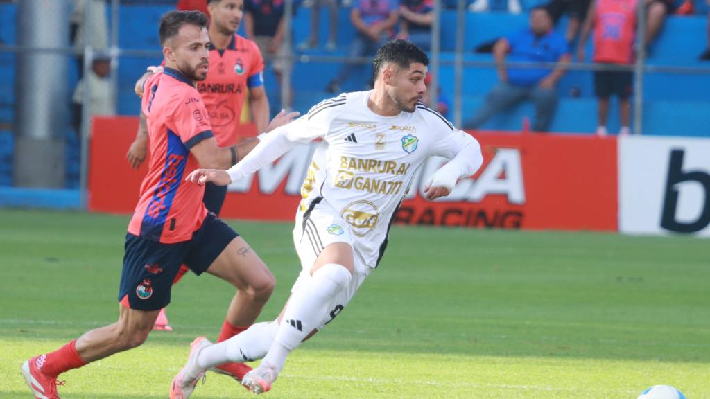 Clásico 334 entre Municipal y Comunicaciones | Alex Meoño