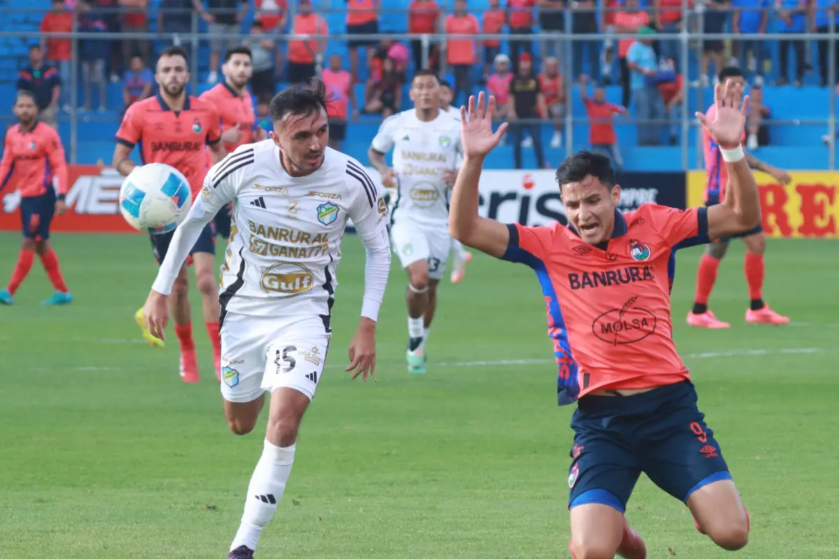 Clásico 334 entre Municipal y Comunicaciones - Alex Meoño
