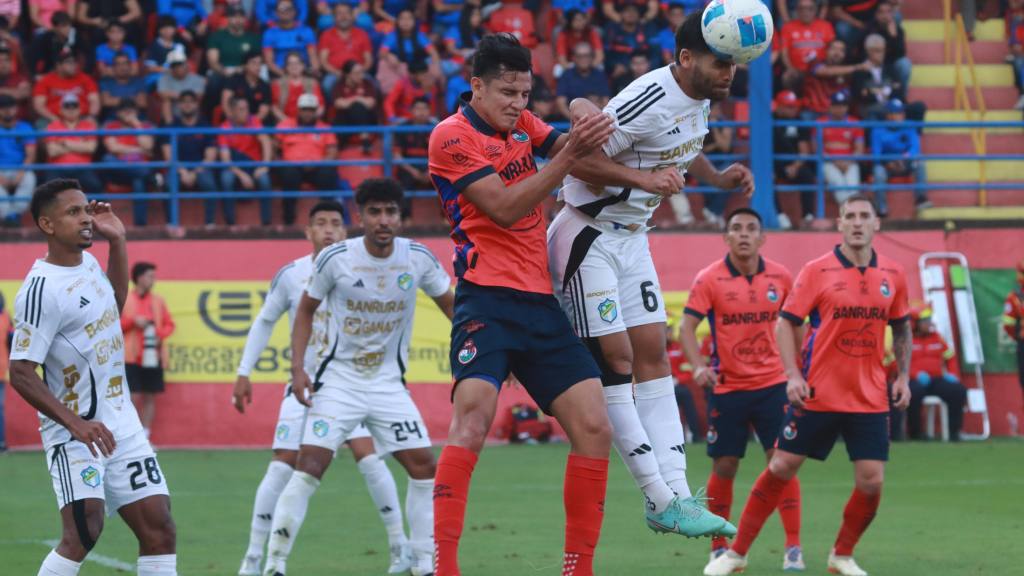 Clásico 334 entre Municipal y Comunicaciones | Alex Meoño