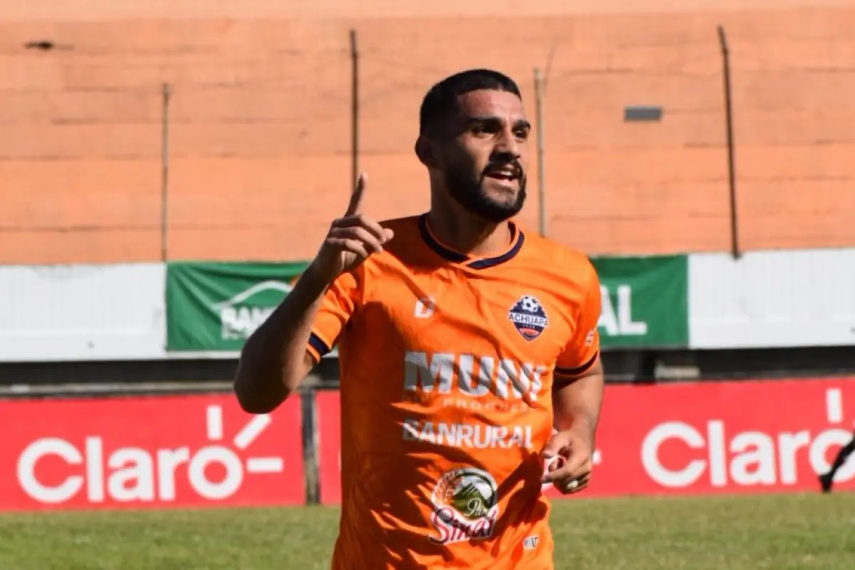 John Oliveira llegó a tres goles en el Apertura 2025 y lidera a los goleadores 