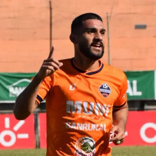John Oliveira llegó a tres goles en el Apertura 2025 y lidera a los goleadores 