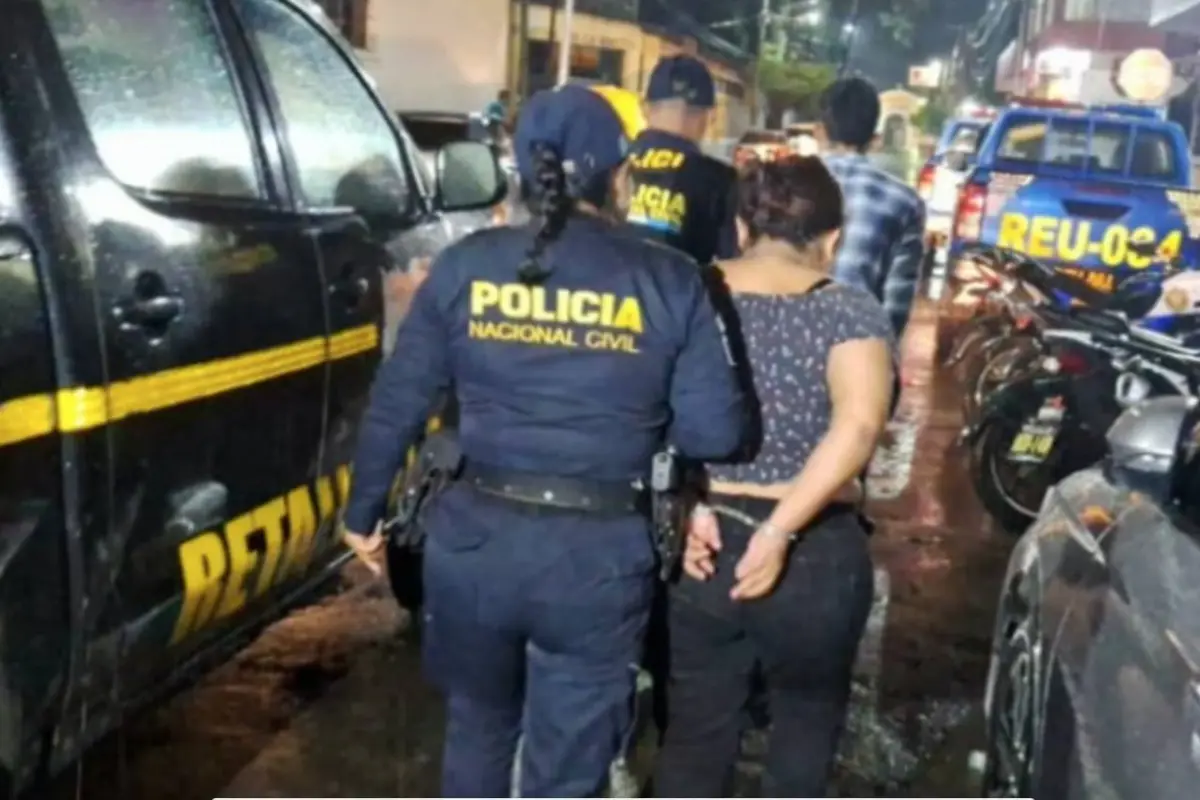 Presuntos pandilleros del Barrio 18., Redes sociales.