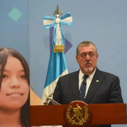 Presidente Bernardo Arévalo  ,Omar Solís.