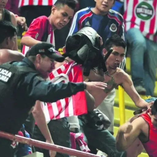 Violencia en estadios de México 