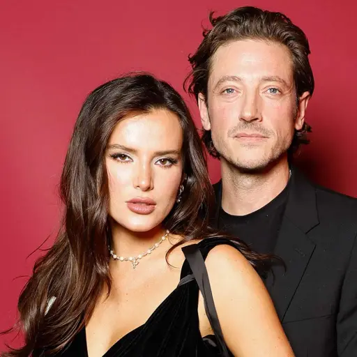 Bella Thorne y su novio ,Instagram