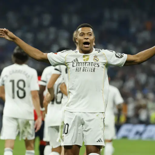 Celebración de Kylian Mbappé ante el Osasuna - EFE