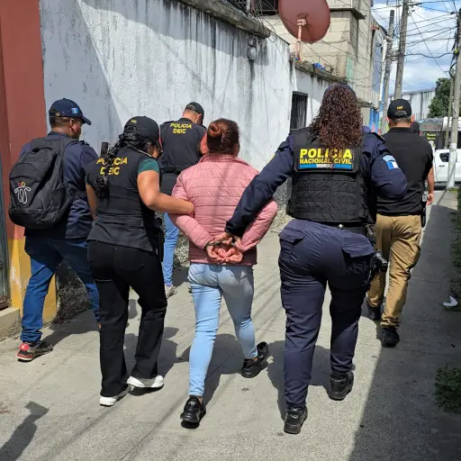 Una mujer fue detenida en la colonia El Milagro. ,Foto PNC