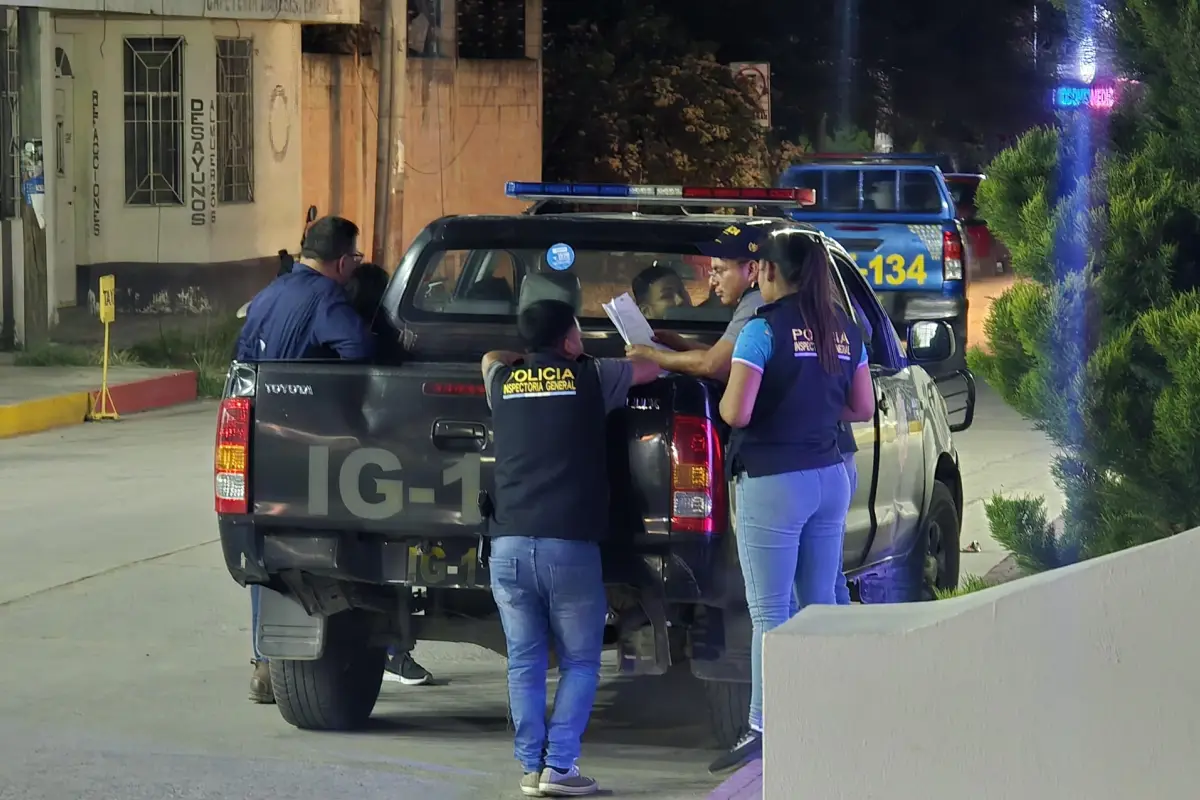 Personal de la PNC capturó a los dos fiscales en Huehuetenango., Foto PNC
