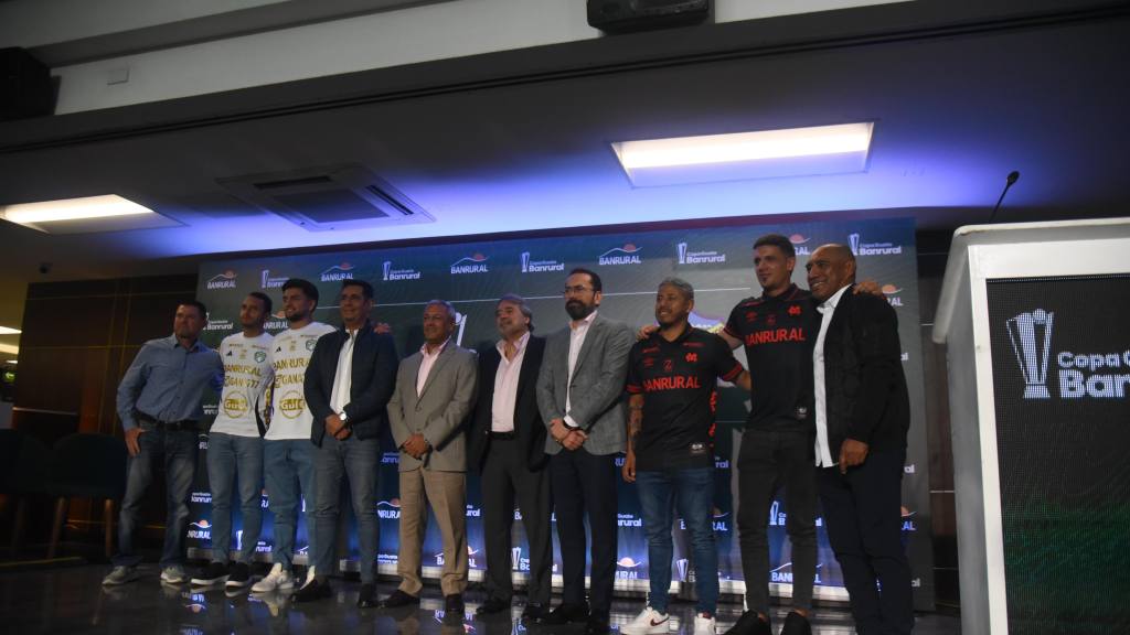 Comunicaciones y Municipal disputarán la Copa Guate Banrural | Omar Solís
