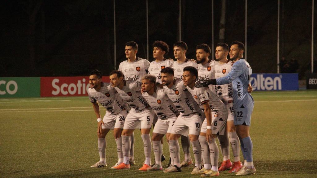 Partido entre Xelajú MC y Águila por la segunda jornada de la Copa Centroamericana 2025 | Alex Meoño