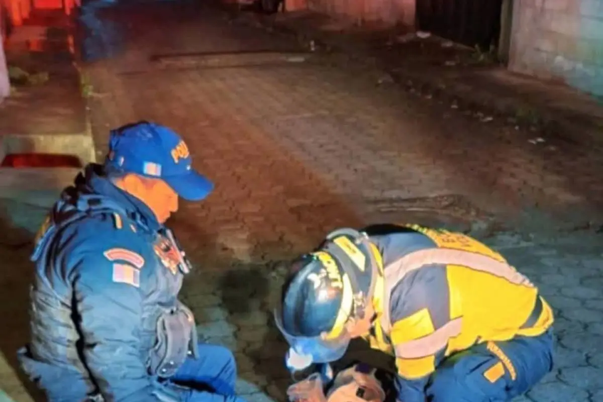 Bala perdida hiere a agente de la PNC, Redes sociales.