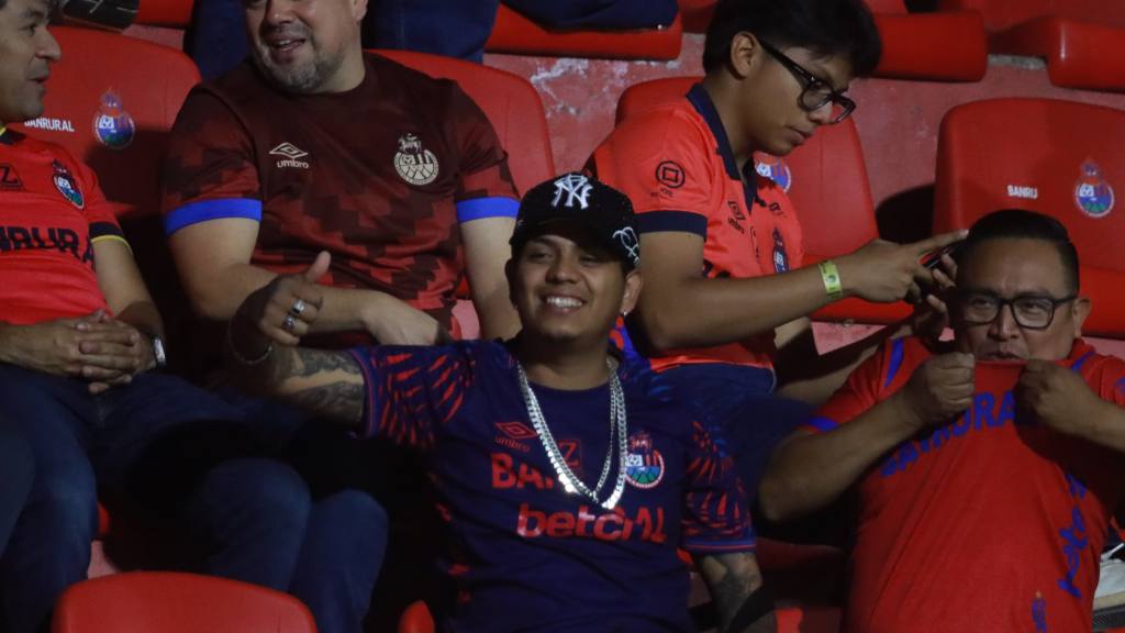 Copa Centroamericana: Afición de Municipal  | Alex Meoño 