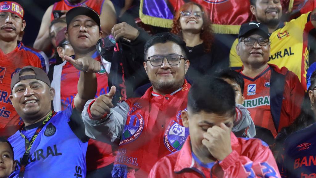 aficion-de-municipal-en-el-trebol(1) | 