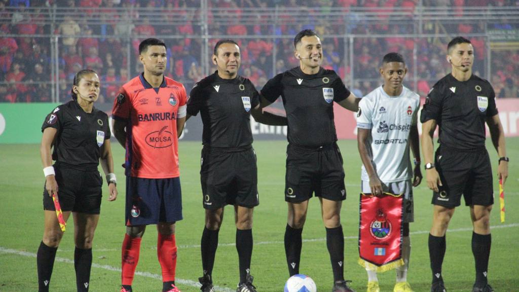 Copa Centroamericana: Municipal vs. Sporting San Miguelito  | Alex Meoño 