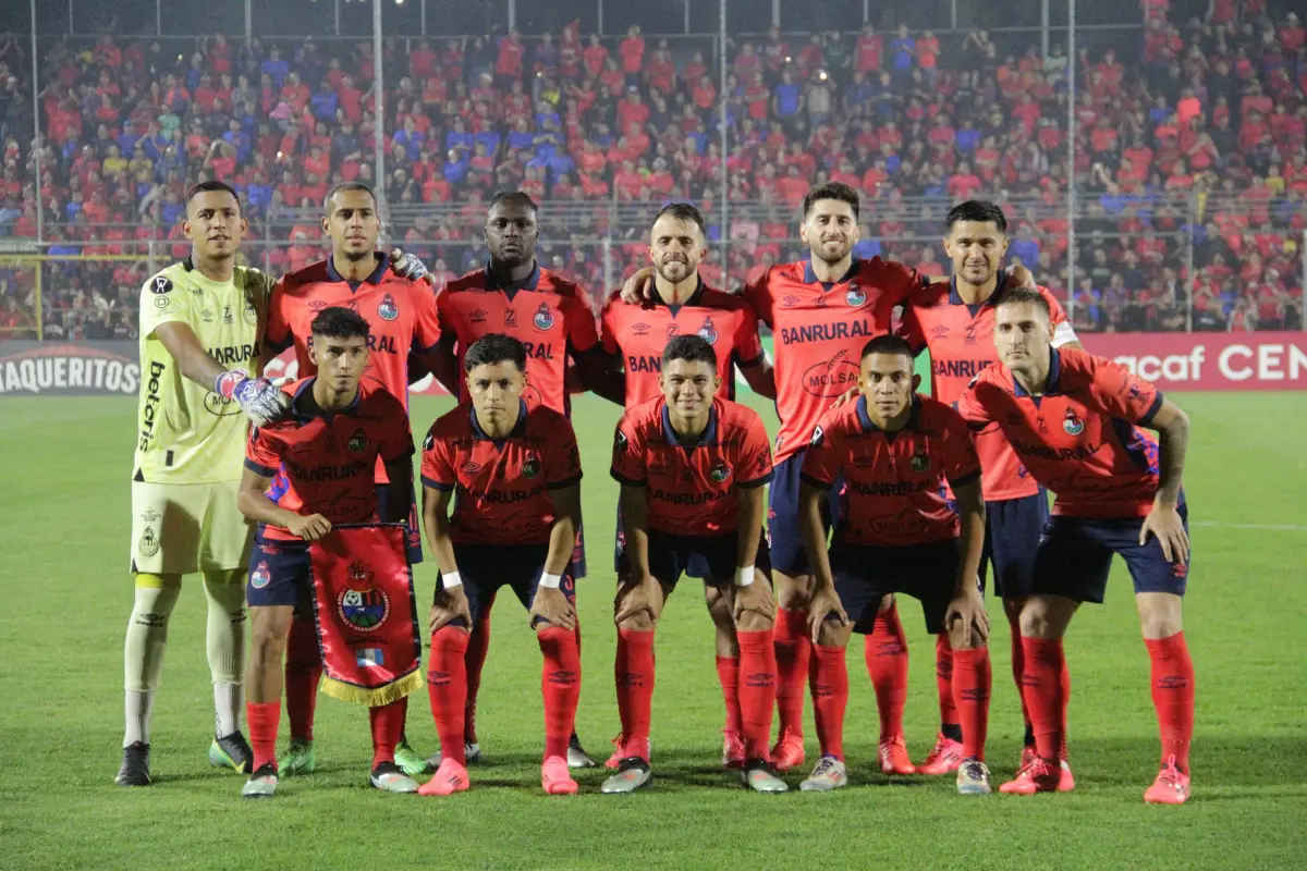 Municipal hace su primer partido nocturno en la historia del Manuel Felipe Carrera 