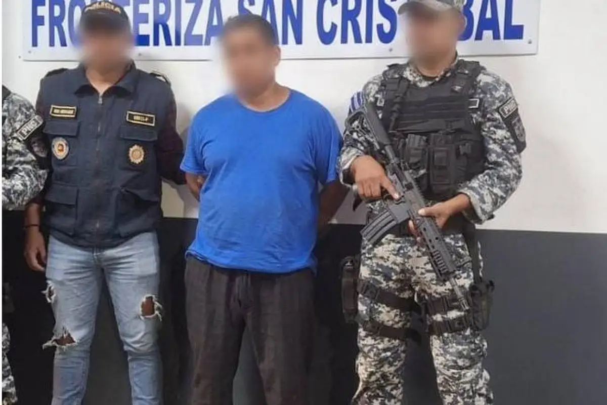 El presunto pandillero fue entregado a las autoridades de El Salvador., PNC