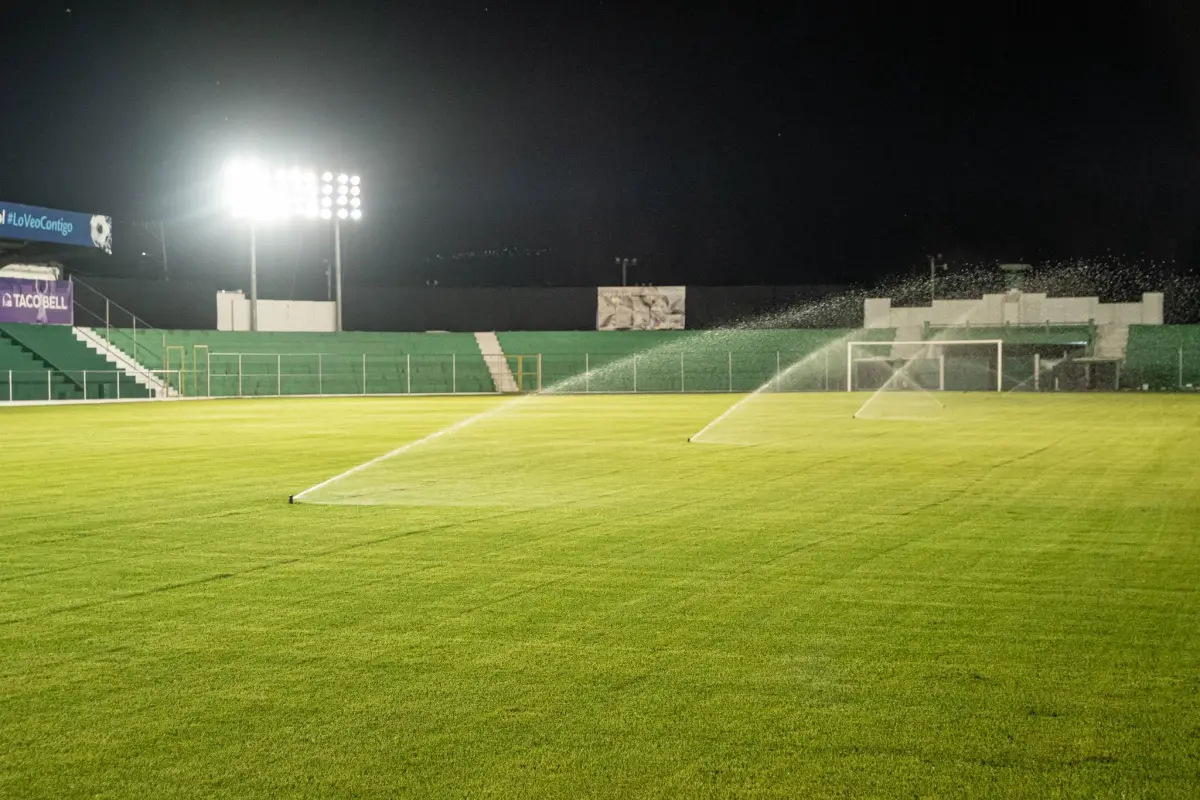 Municipalidad de Antigua presenta las mejoras al Estadio Pensativo - Municipalidad de Antigua Guatemala