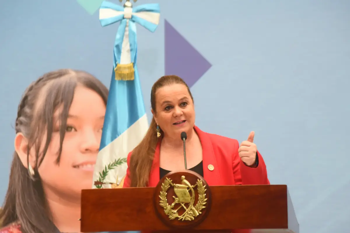 Mnistra de Educación, Anabella Giracca, Foto Omar Solís