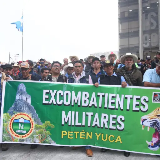 Los integrantes de al menos 15 asociaciones de excombatientes militares se concentraron en la Ciudad de Guatemala. ,Omar Solís/Emisoras Unidas