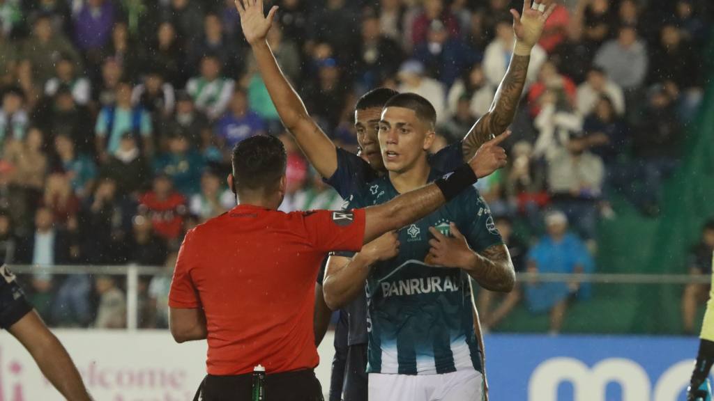 Copa Centroamericana 2025: Antigua-Alianza  | Alex Meoño 