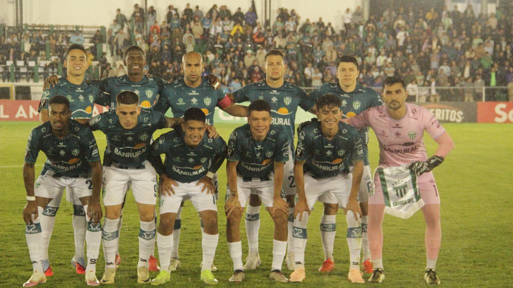 Copa Centroamericana 2025: Antigua-Alianza  | Alex Meoño 