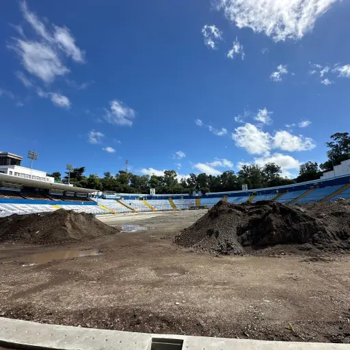 Estadio Doroteo Guamuch Flores registra atrasos en sus obras - Bancada Vos
