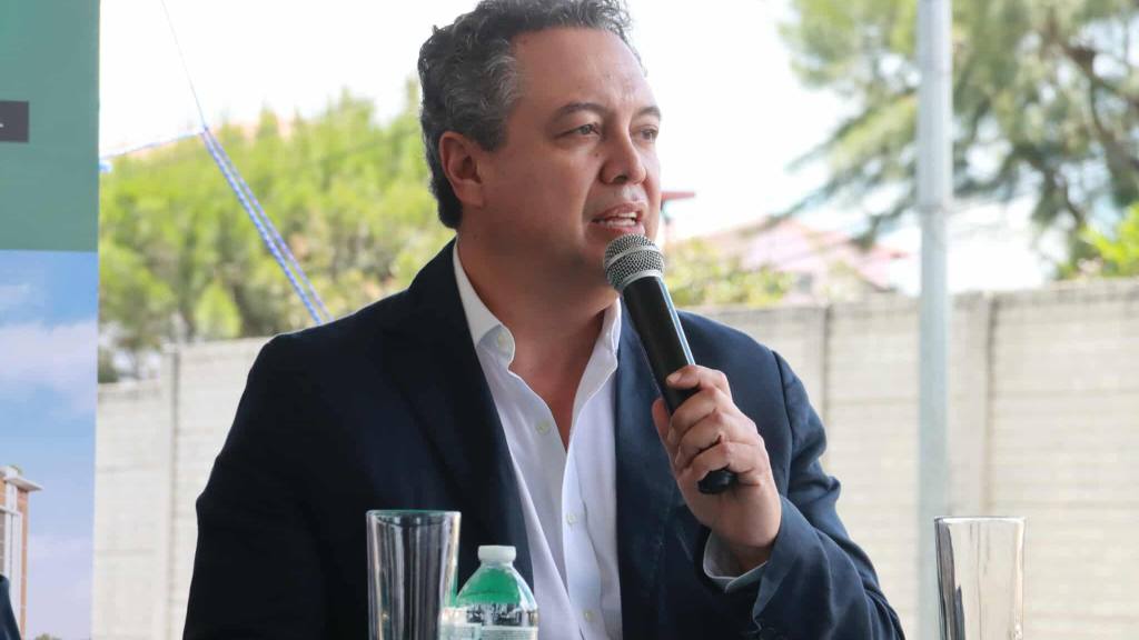 Instalan primera piedra de la Parroquia Santos Ángeles Custodios | Álex Meoño