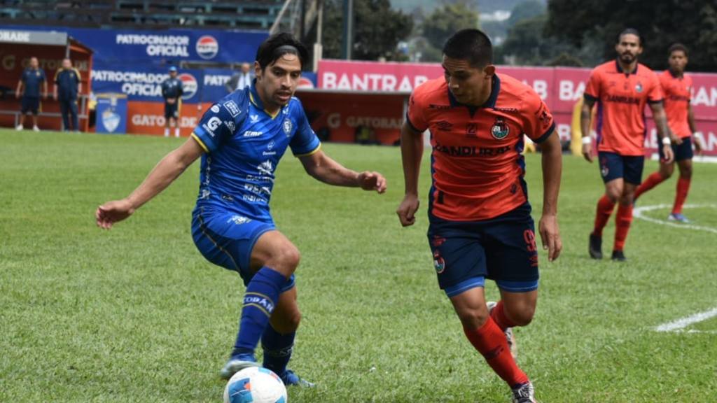 Apertura 2025: Cobán Imperial vs. Municipal  | Carlos Cu Col 