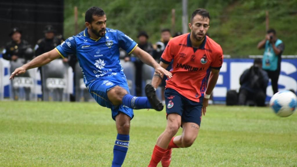 Apertura 2025: Cobán Imperial vs. Municipal  | Carlos Cu Col 