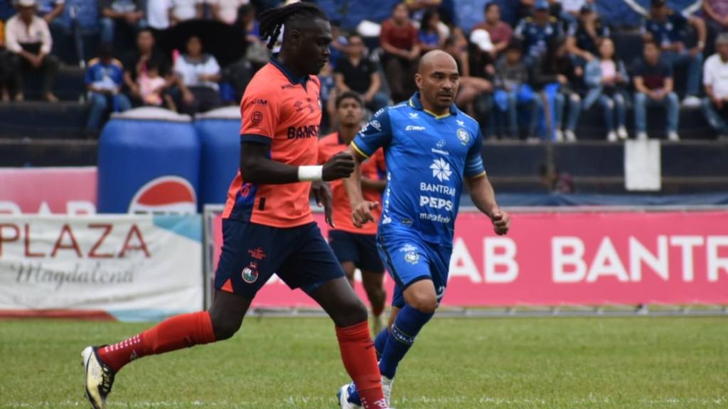 Apertura 2025: Cobán Imperial vs. Municipal  | Carlos Cu Col 