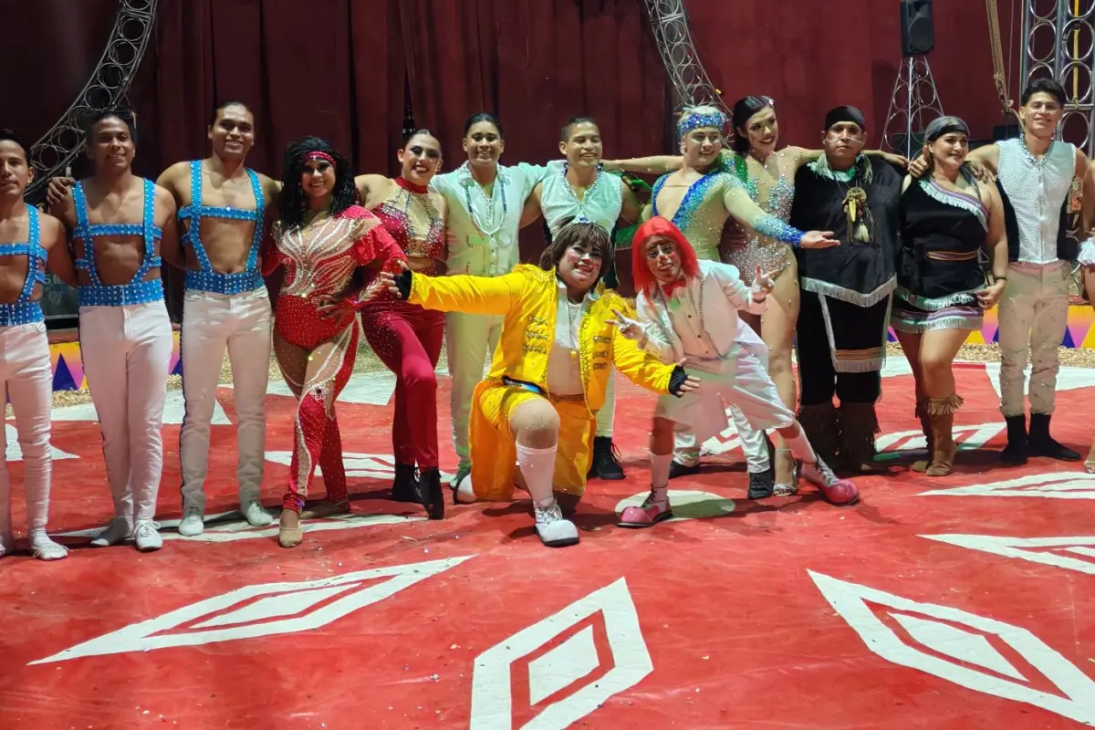 Los Payasos de Hospital reúnen a 20 o 30 profesionales de la comedia para llevar felicidad a los hospitales, asilos o casas hogares., Redes sociales.